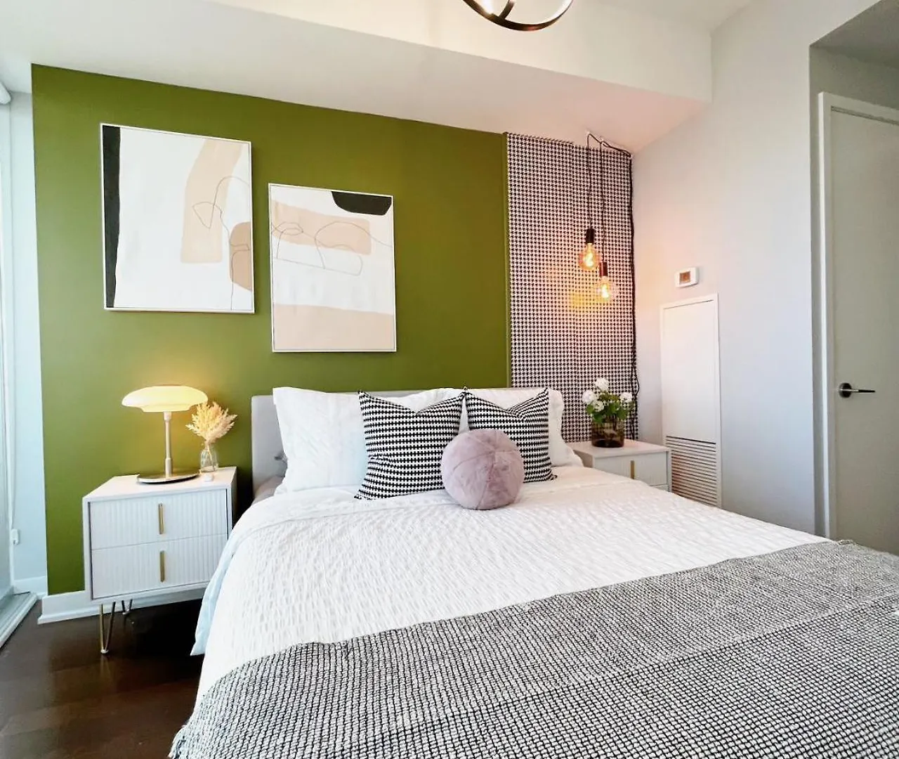 Apartament Skytree Modern Suites Toronto