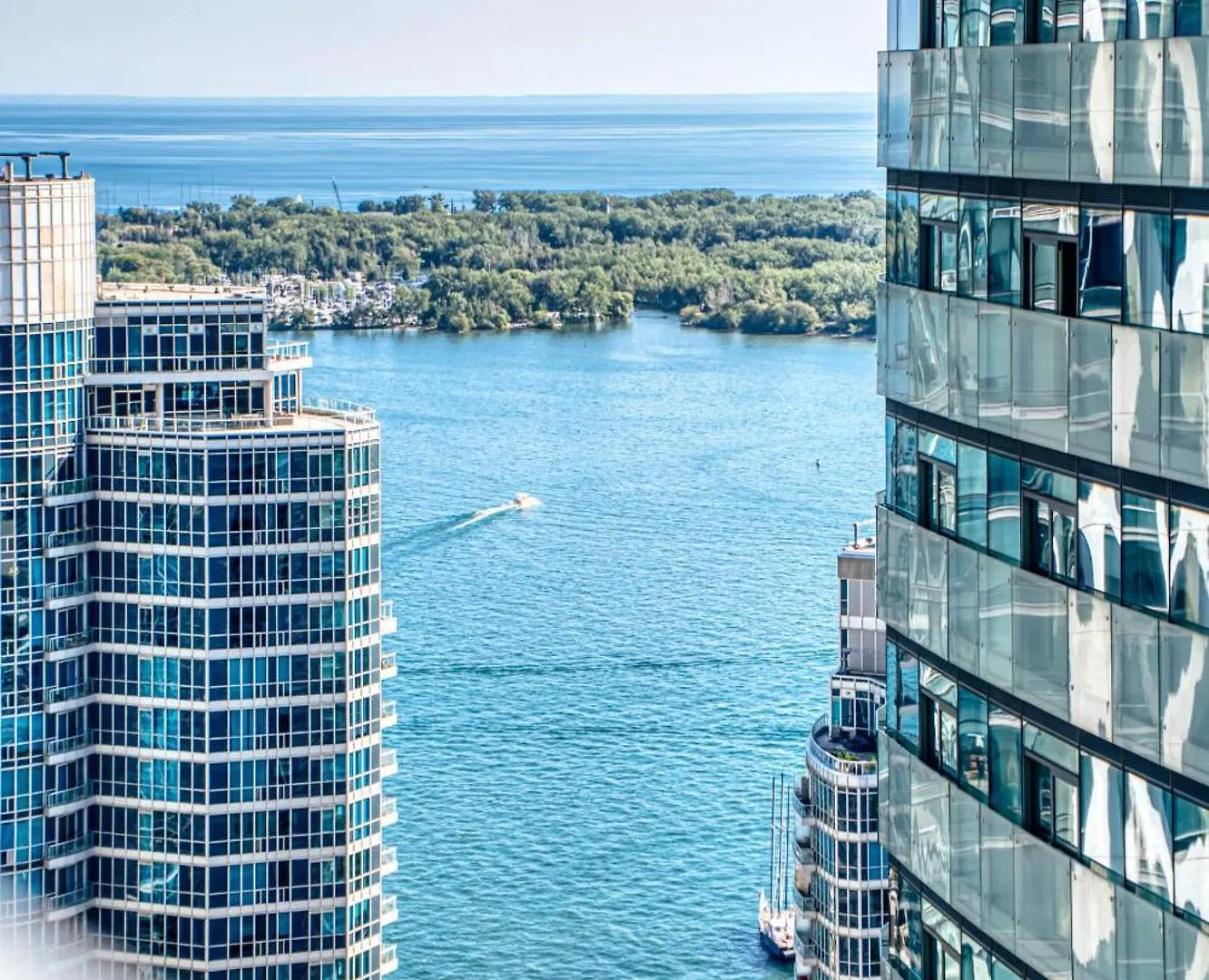 Apartament Skytree Modern Suites Toronto