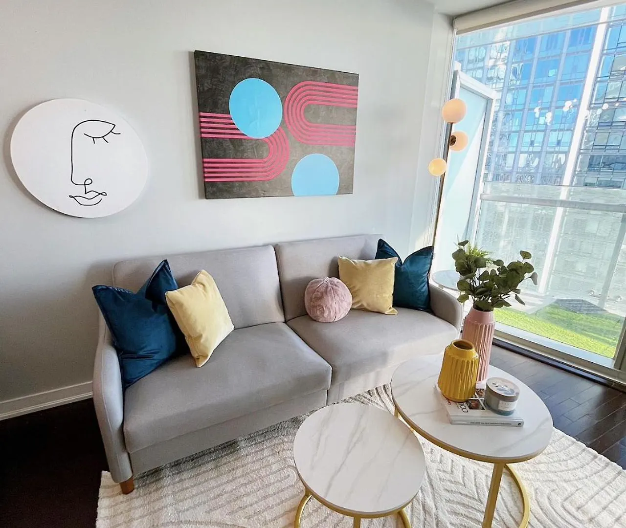 טורונטו Skytree Modern Suites