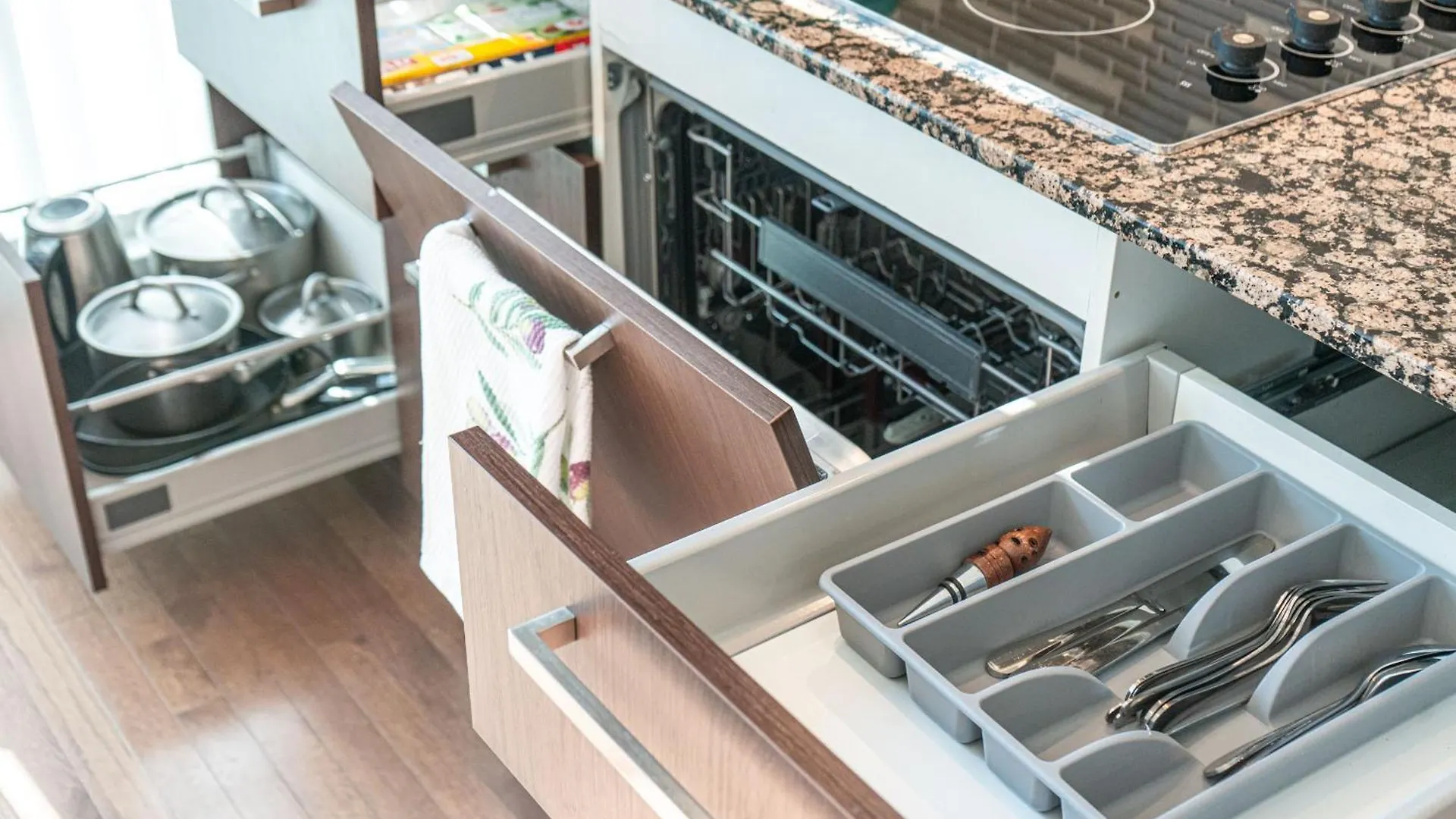 דירה טורונטו Skytree Modern Suites קנדה